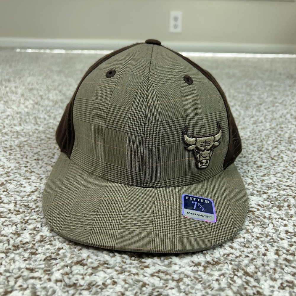 Chicago Bulls Mens Hat 7 5/8 Fitted Brown Reebok Basketball Cap NBA Retro‎ Sport